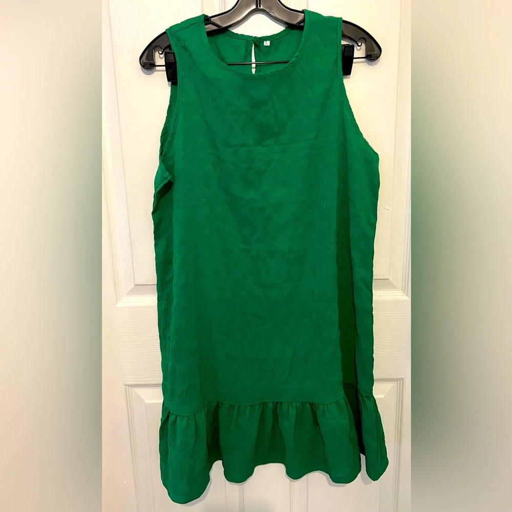 Women's Green Crinkle Fabric Sleeveless Ruffle Hem Dress Size L